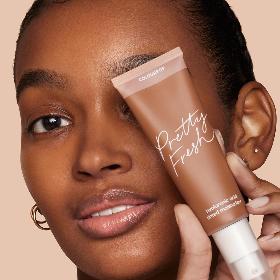 pretty fresh hyaluronic acid tinted moisturizer