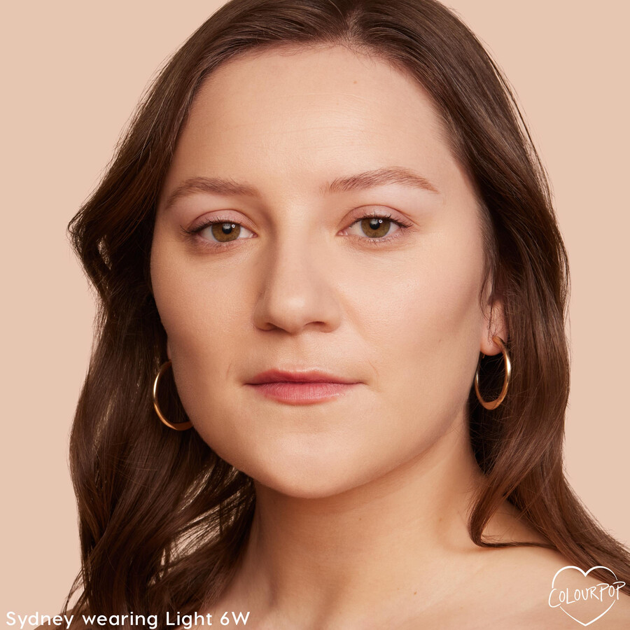 pretty fresh hyaluronic acid tinted moisturizer